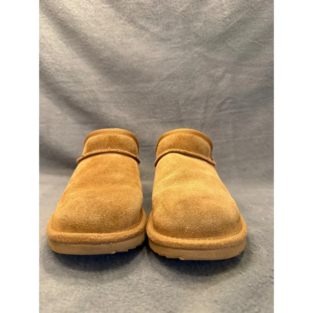 UGG Kids Classic Slipper Chestnut Suede Sheepskin Lining Slip On Shoes size 4